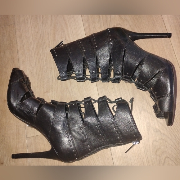 Schutz Brianna Heel Lace-up Studded Peep Toe Booties 7.5B - Picture 3 of 7